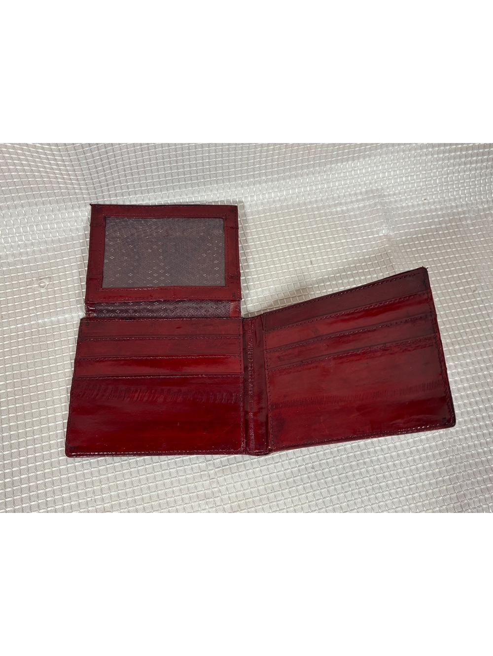 Lee Sands Men's Eelskin Bi-fold Wallet WINE